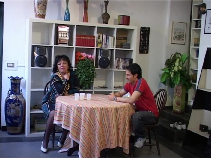 XTime Vod: La milf in un trio scopa in camera da letto