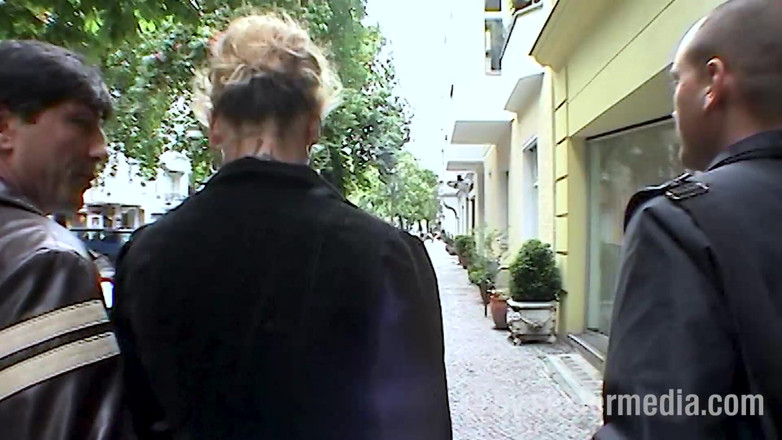 Sextermedia by Pete: En DP trekant med den blonda milf