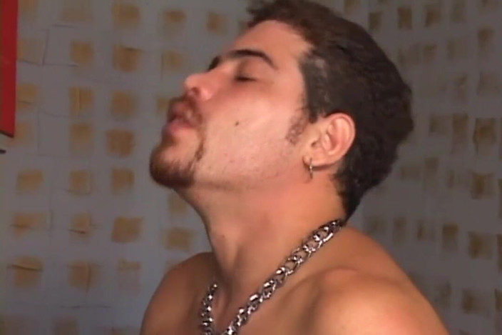 Gay X: Tu culo ... es mi sueño ... (sin condón)