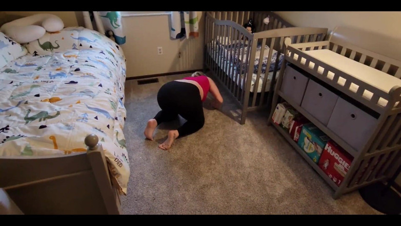 ScarlettRavenXO: Pregnant Step Stepmom Gets Stuck in Crib and Has to...