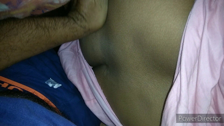 Husband wife: Pooja ficava sendo fodida em silêncio