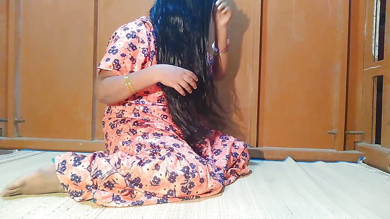 Priyanka314: Une tatie baise avec son copain à la maison