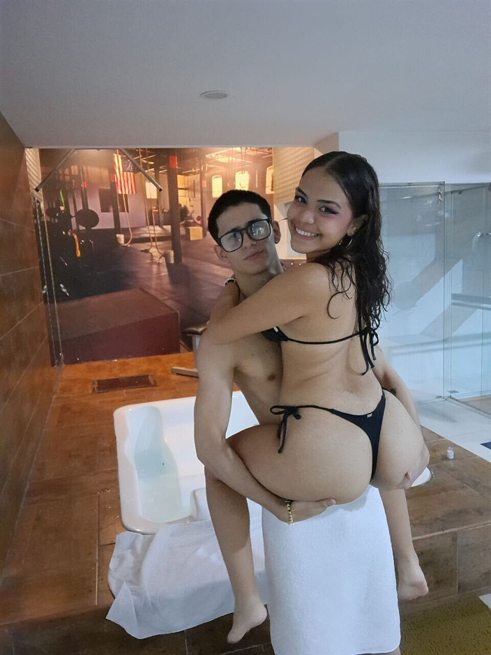 ValentinaHot10: Night of Pleasure! I Invite My Brunette Stepsister with Big...