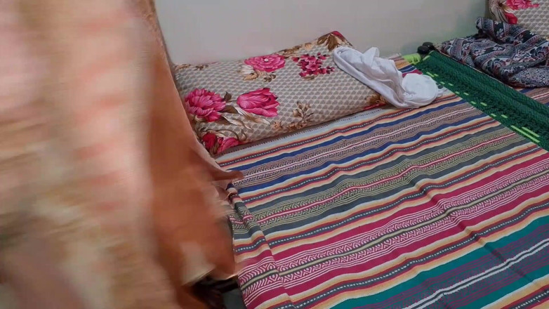 RedQueenRQ: Il suocero ha consapevolmente mostrato il suo cazzo alla sua...