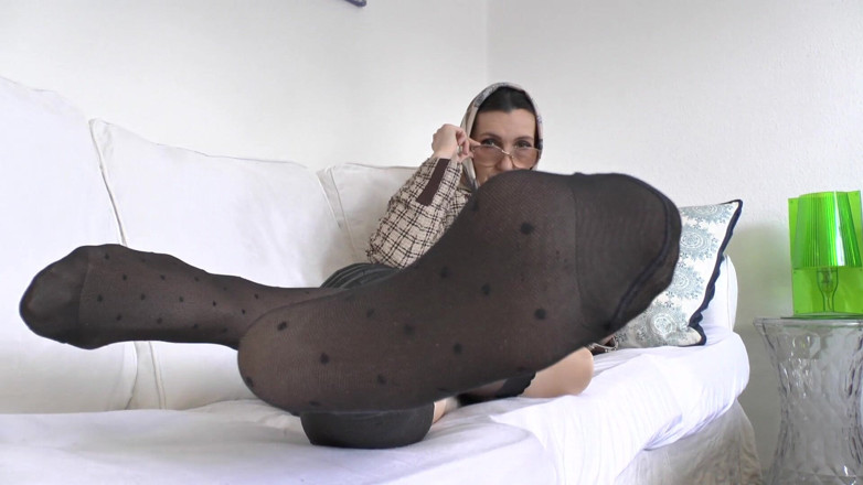 Lady Victoria Valente: Massages intenses de la bite pour les stepaunts Pieds moites...