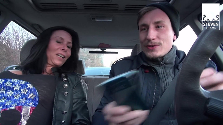 Steven Shame: Flaca milf Lady Paris follada en la carretera principal en...