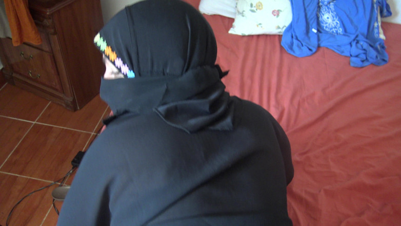 Souzan Halabi: Une égyptienne excitée se fait baiser par une grosse bite