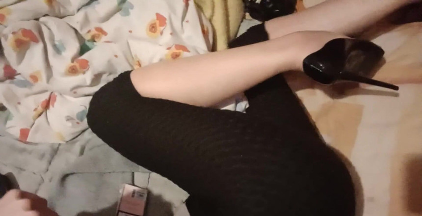 Dominatrix Redsonyja: Get Ready to Stick Out Your Tongue Nicely, Because These...
