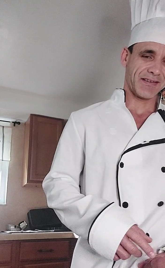 Eden Adonis: Chef는 준비되고 힘들고, 더 긴 비디오