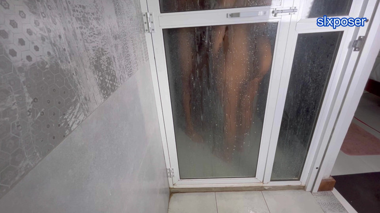 slexposer: Sdílel jsem postel se svou nevlastní matkou, zatímco jsme v...