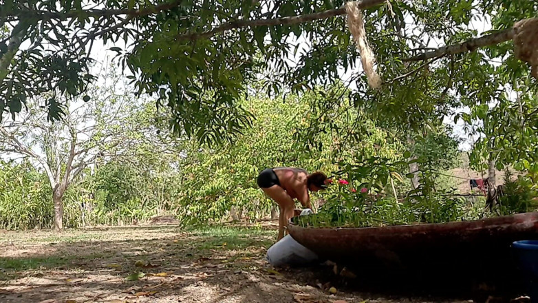 Sarah Fonteyna cumrecord.: Milf adicta al sexo en la granja