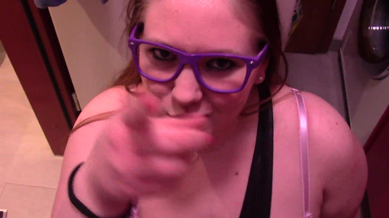 AmateurBBW: Je me suis branlé sur le visage