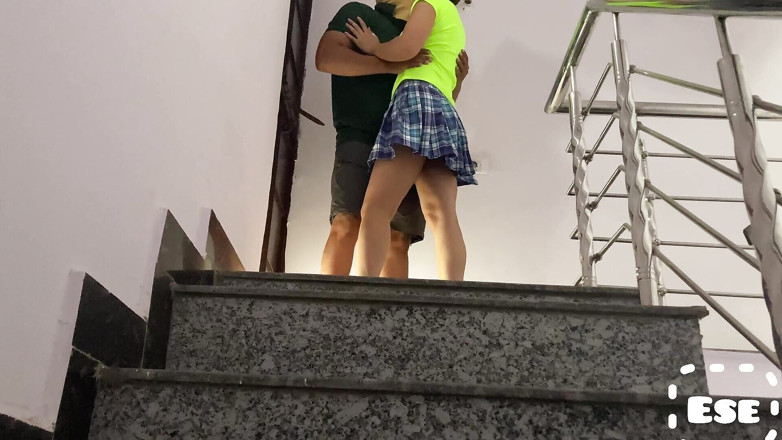 Sammy Sins: Sinh viên đại học đụ trên cầu thang