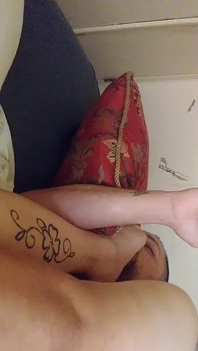 Big D: 恋物癖男人在操女朋友时闻她的脚