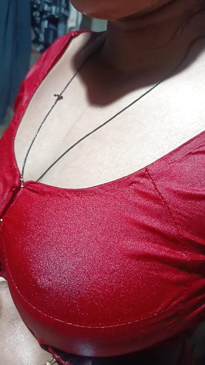 Monika Bhabhi: Индийская бхабхи, полностью открыта
