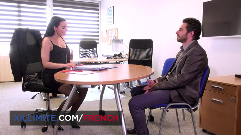 French girls at work: Brunetă franceză cu țâțe mari Sophia Laure face sex anal