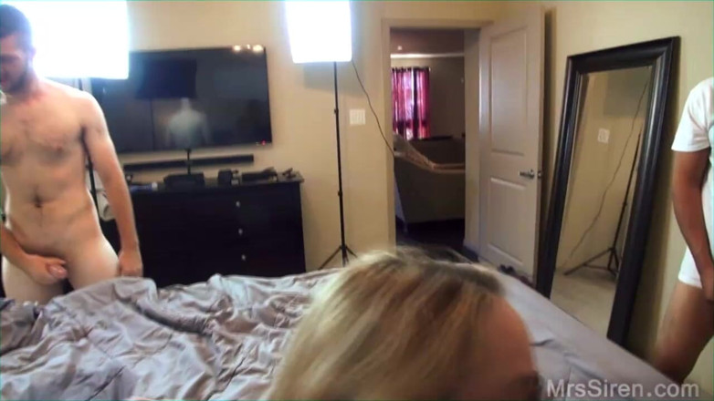 Siren XXX Studios: Gangbang bom wanita cantik besar