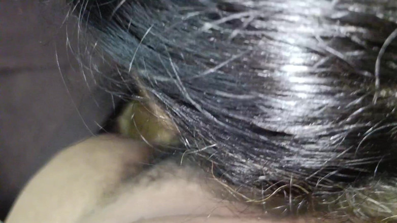 Desisexqueen: Indian Desi Gives Blowjob to Her Neighbour