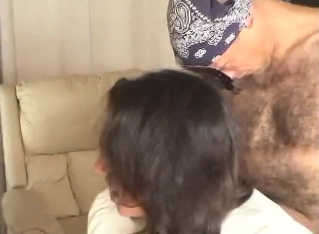 MILF my Cock: Brunetka milf uwielbia wytrysk w ustach