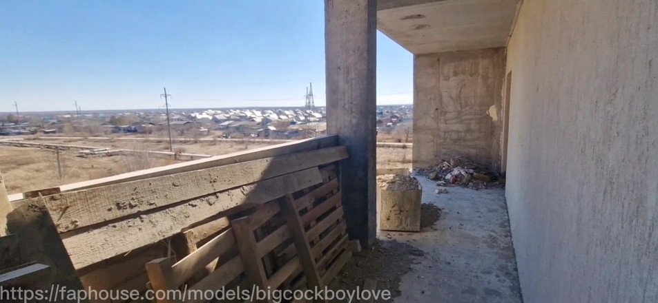 AlexGay: Ho scopato il costruttore di un edificio senza preservativi davanti...