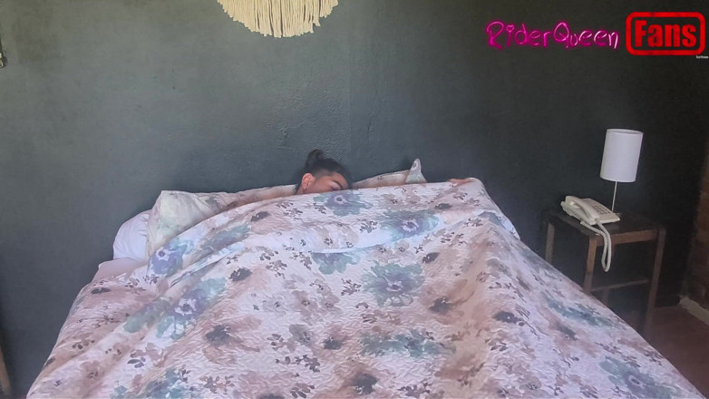 Riderqueen: Vidéos pour fans, ma belle-mère dans mon lit