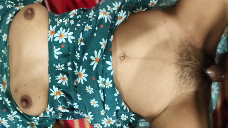 yongboy1: Gaya Doggy Meninggalkan gadis itu dengan doggy style dan mengeluarkan...