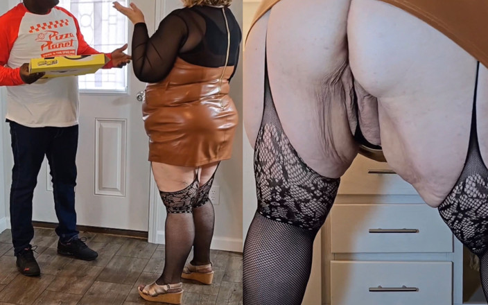 Jamdown26 Big Fat Ass BBW SSBBW Porn: Facet z dostawą pizzy przyjechał późno, więc bardzo się zdenerwowałem...