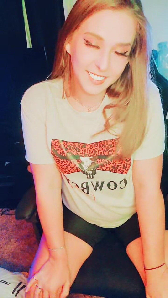 Alli Anderson: Na żywo 8-3-23