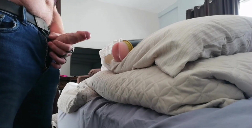 Dirty Talking Guy: Potřebuji pěkný těsný zadek, abych ze mě podojil sperma