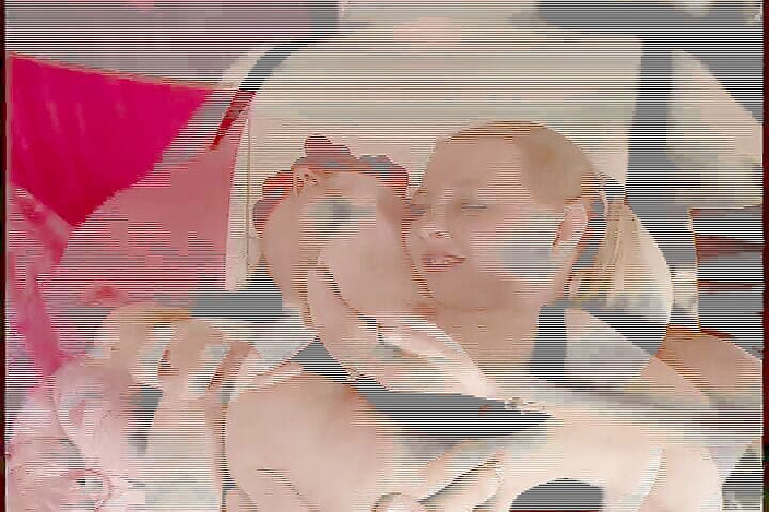 Lesbian Tales: Hoe geil haar bacon schudt terwijl haar vriendin haar van...