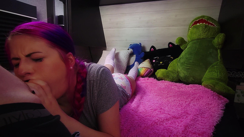 Liddy Tyler: Liddy Tyler assaggia la figa di un'altra ragazza sul cazzo...