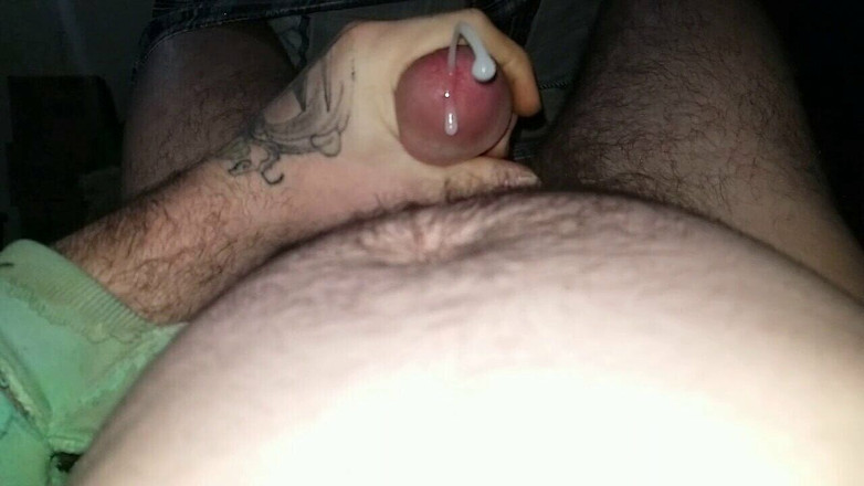 Wavymatrix: Șarjă uriașă de spermă după tachinare