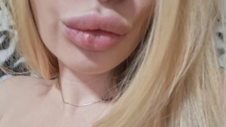 ElzaKom: Kundička Elza Kom v pantalone velmi sexy
