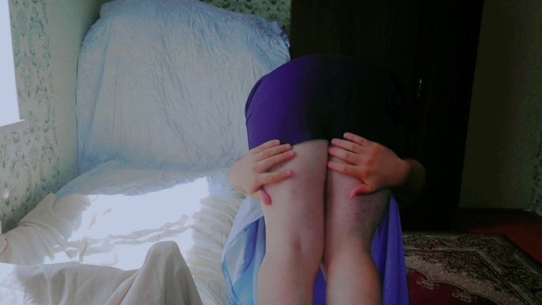 Kitty_Cross: Eşcinsel kadın kılıklı travesti beyaz büyük götlü kız kılıklı oğlan