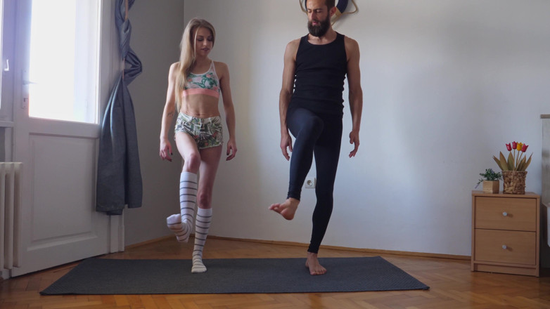 Camvivian: Trainings joga oefen voor het eerst samen