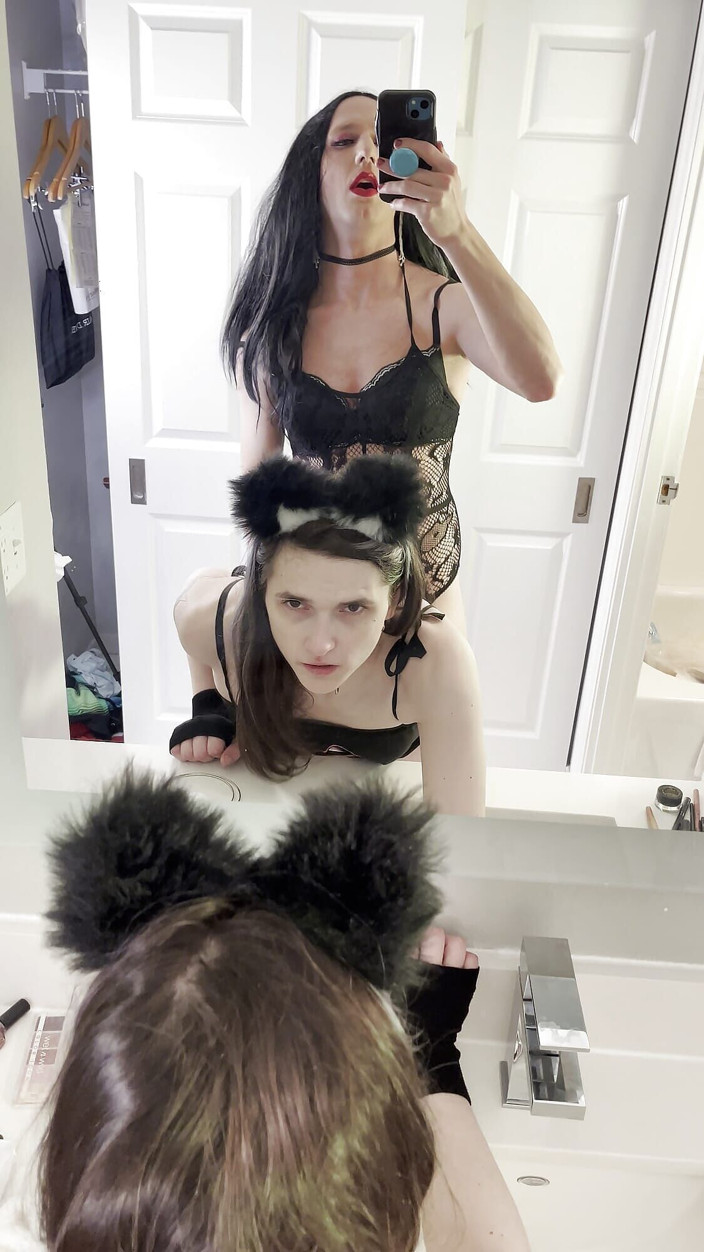 Sissy Bailey Wilde: 娇小的变性人女人被femboy bailey Wilde操 第一人称视角