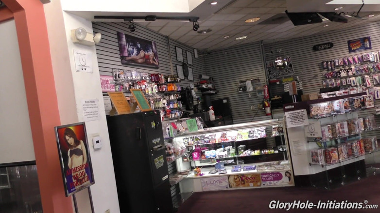 Gloryhole Initiations: 흑누나 Yara Skye의 글로리홀 첫 경험