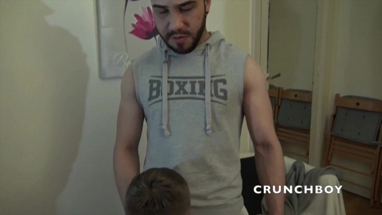 Gaybareback: Slet rauw geneukt door JES en Thomas