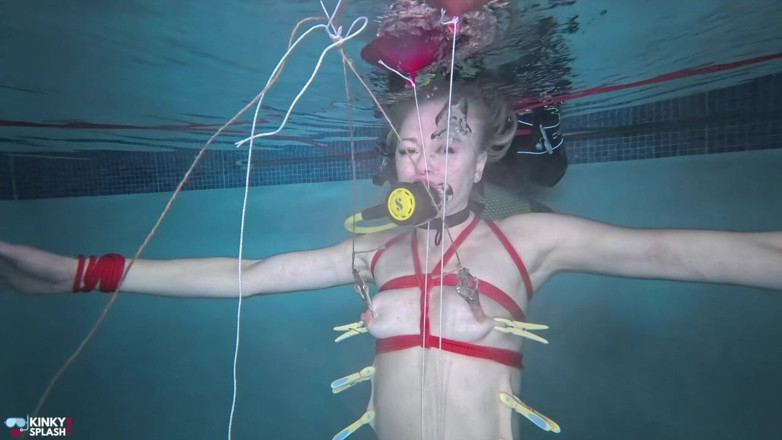 UKCuteGirl Lucy Lauren: Paquete de esclavitud bajo el agua - los 5 mejores vendedores