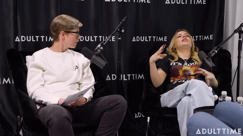 Adult Time Podcast: Gizelle Blanco &amp; Anna Claire Clouds Pheromonen, Scissoring &amp; der Busch | der...