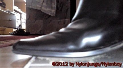 Carmen_Nylonjunge: La domina stiefel