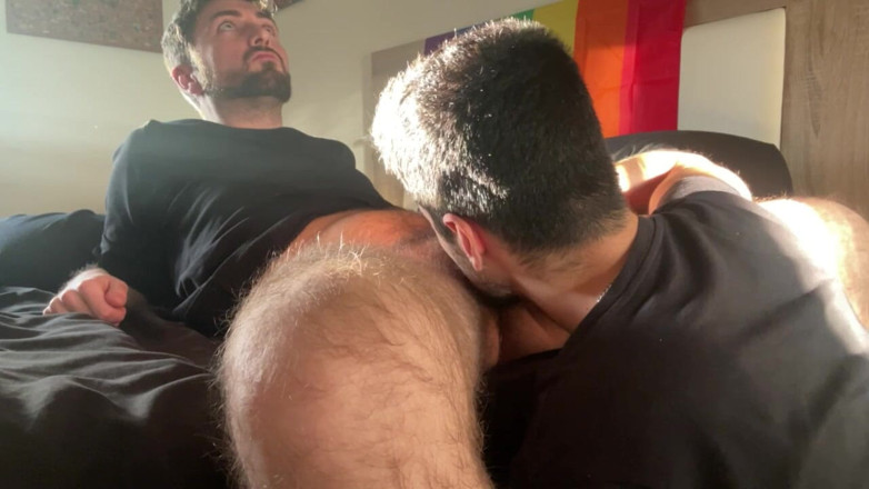 Nenesgaymers: Mangiando il mio amico il culo e il cazzo, Lui...