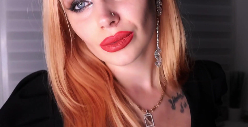 Goddess Misha Goldy: Schritt 1 zur totalen Entleerung! Verehre mich, rauchen und zahl!