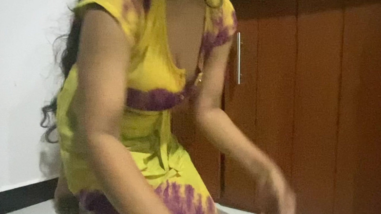 Arabicqueen: Mătușă servitoare inadiană muncă cinstită