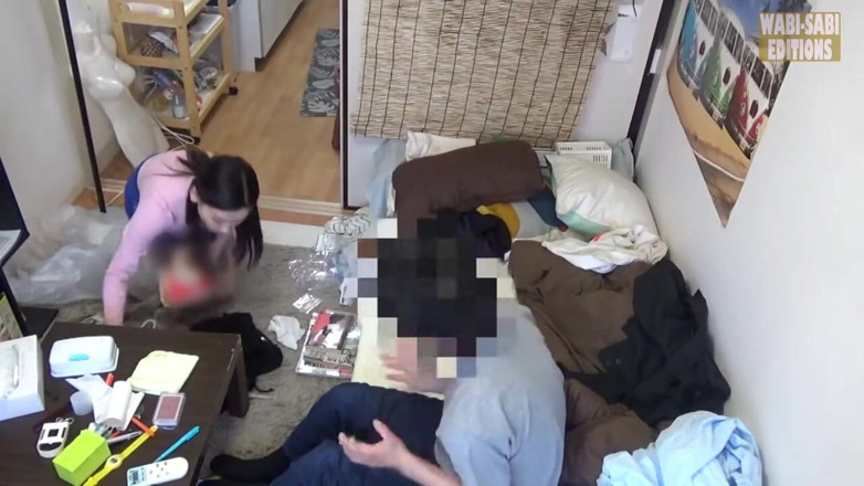MILF, Wabi-Sabi Editions: Une vieille voisine magnifique qui voit dans ma chambre sa...