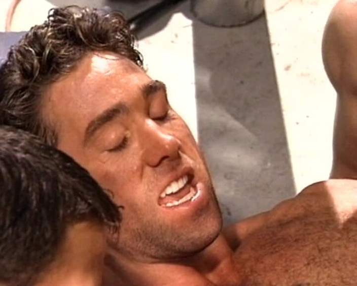 Gay 90's Vintage Porn: Esplorazione di corpo maschile audace # 1