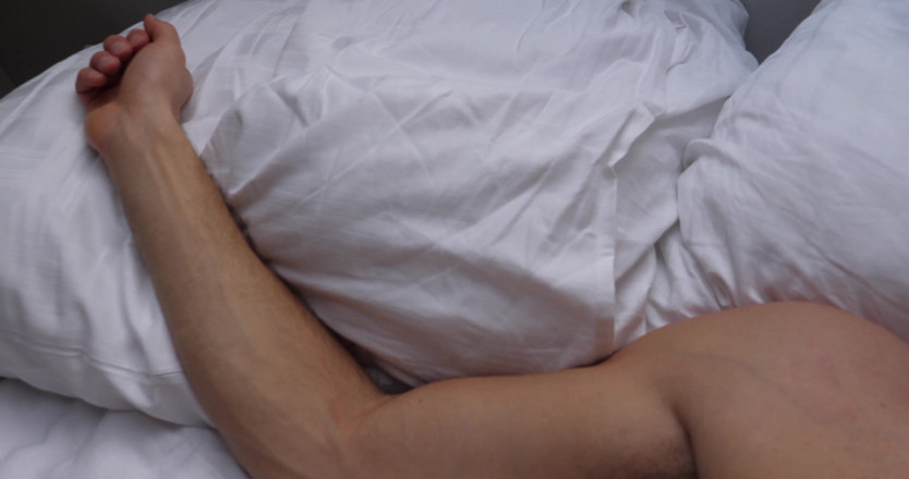 Jerking studs: J'ai surpris un ami en train de se masturber dans...