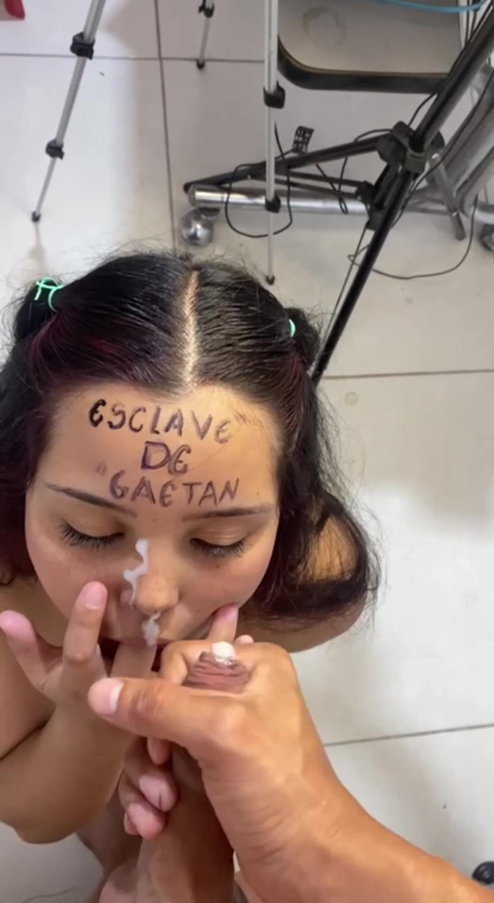 Rubis: Meine stiefschwester ist meine sexuelle sklavin
