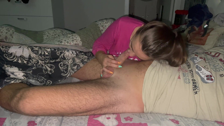 fantasycouplexxx: Morgen blowjob und sperma im mund. Deepthroat