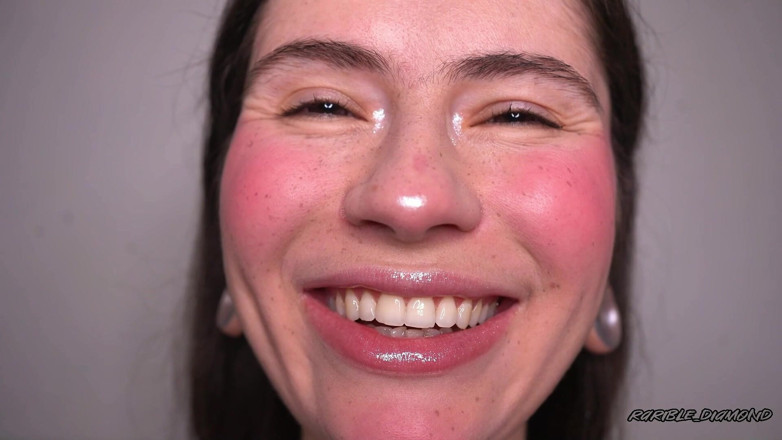 Rarible Diamond: Asmr è una brava ragazza
